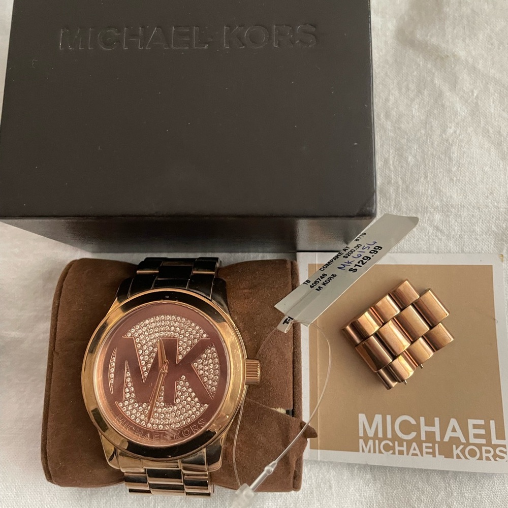 New Michael Kors Rose Gold Watch with box and extra links